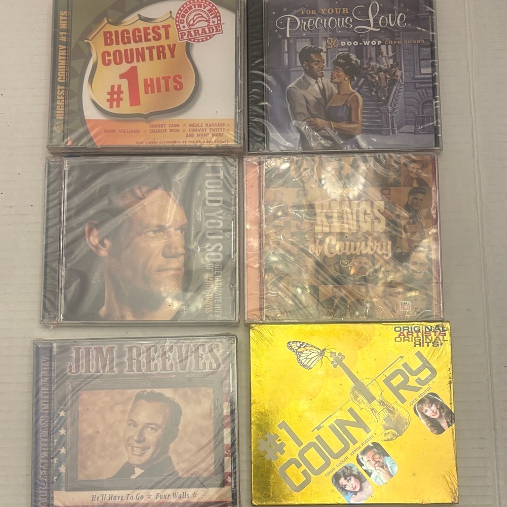 Country Music CD Lot - Mixed Artists